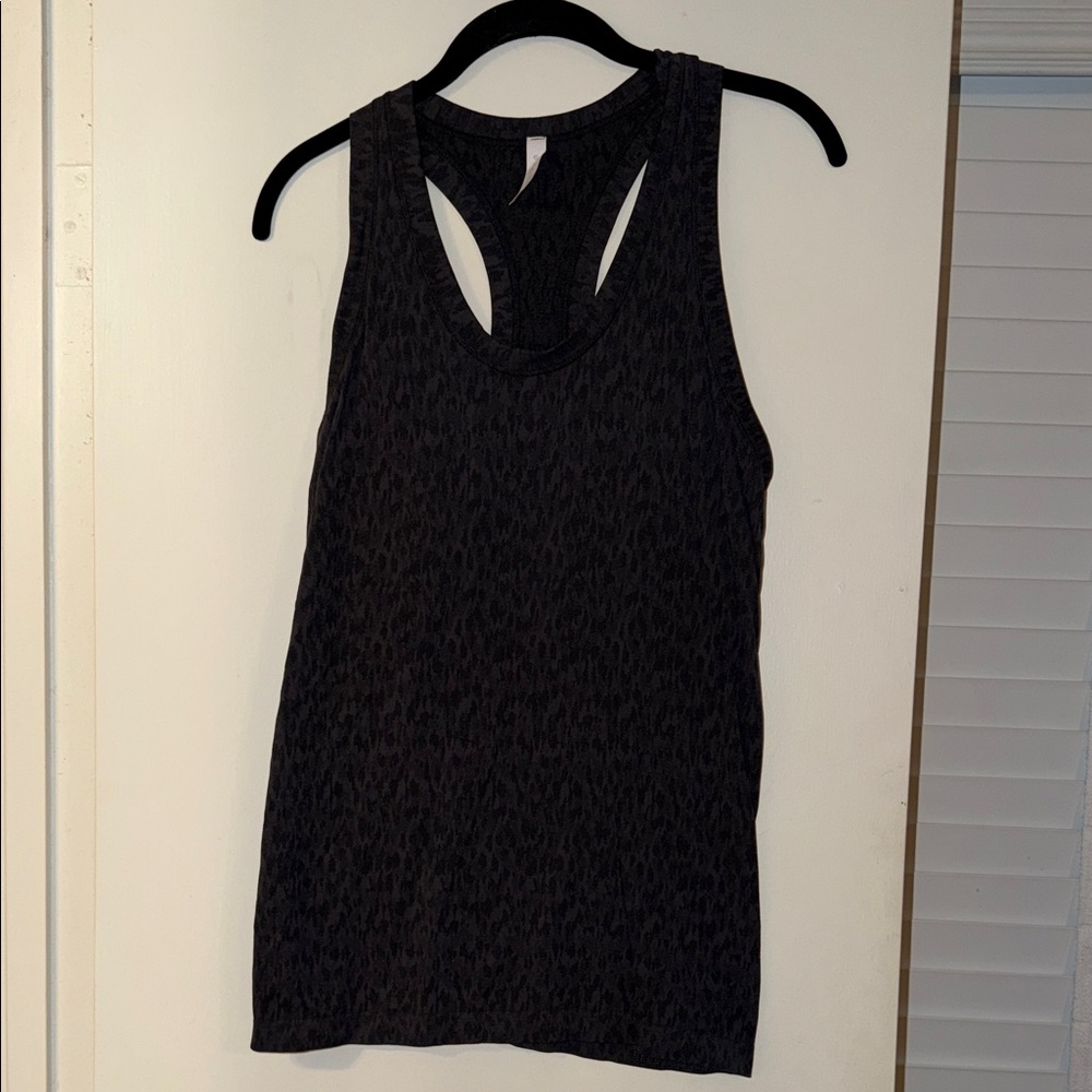 Athleta black and gray cheetah workout tank